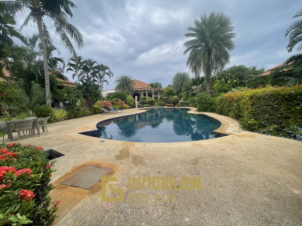 Bali-Thai Stil / Strandnah / Mauerfrei zwischen den Grundstücken