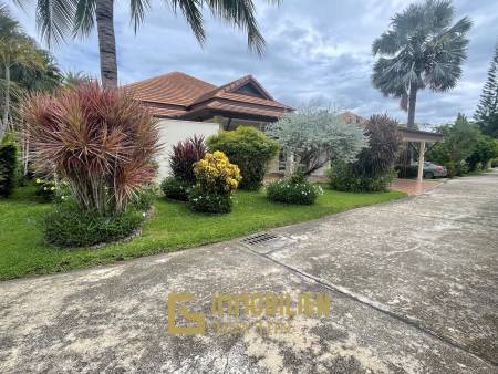 Bali-Thai Stil / Strandnah / Mauerfrei zwischen den Grundstücken