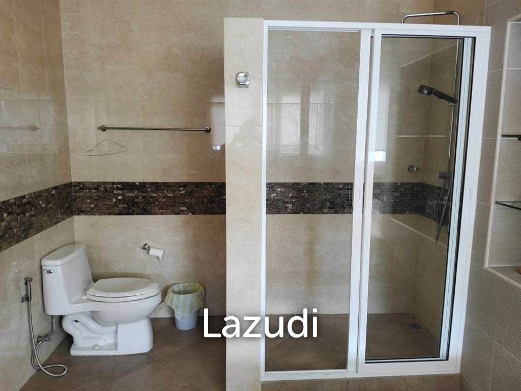 5bed 5bath pool villa for rent