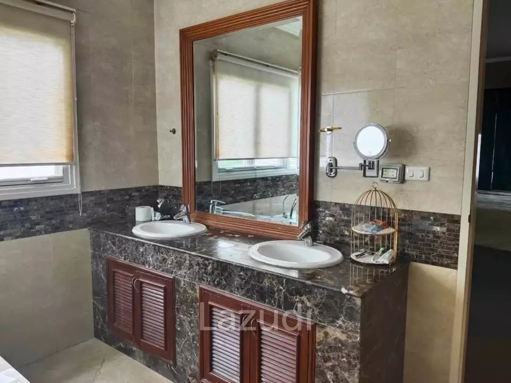 5bed 5bath pool villa for rent