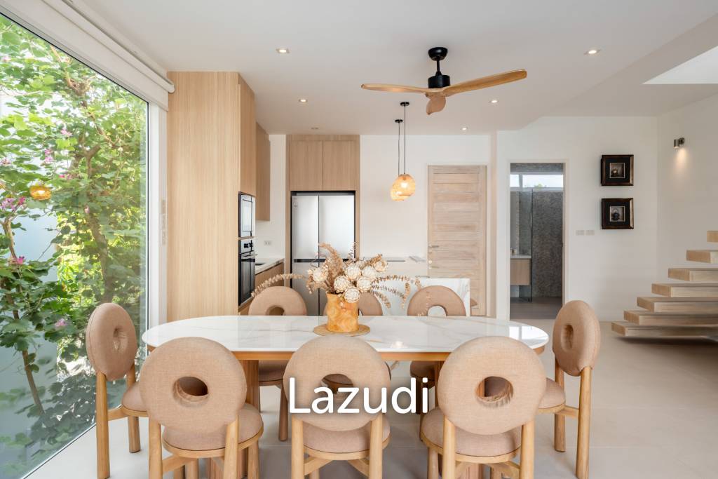 Newly Renovated 4-Bed Villa with Sea and Sunset Views