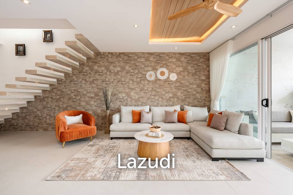 Newly Renovated 4-Bed Villa with Sea and Sunset Views