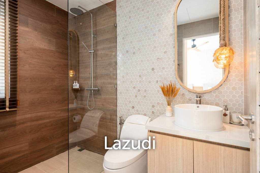 Newly Renovated 4-Bed Villa with Sea and Sunset Views