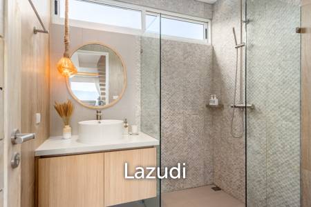 Newly Renovated 4-Bed Villa with Sea and Sunset Views