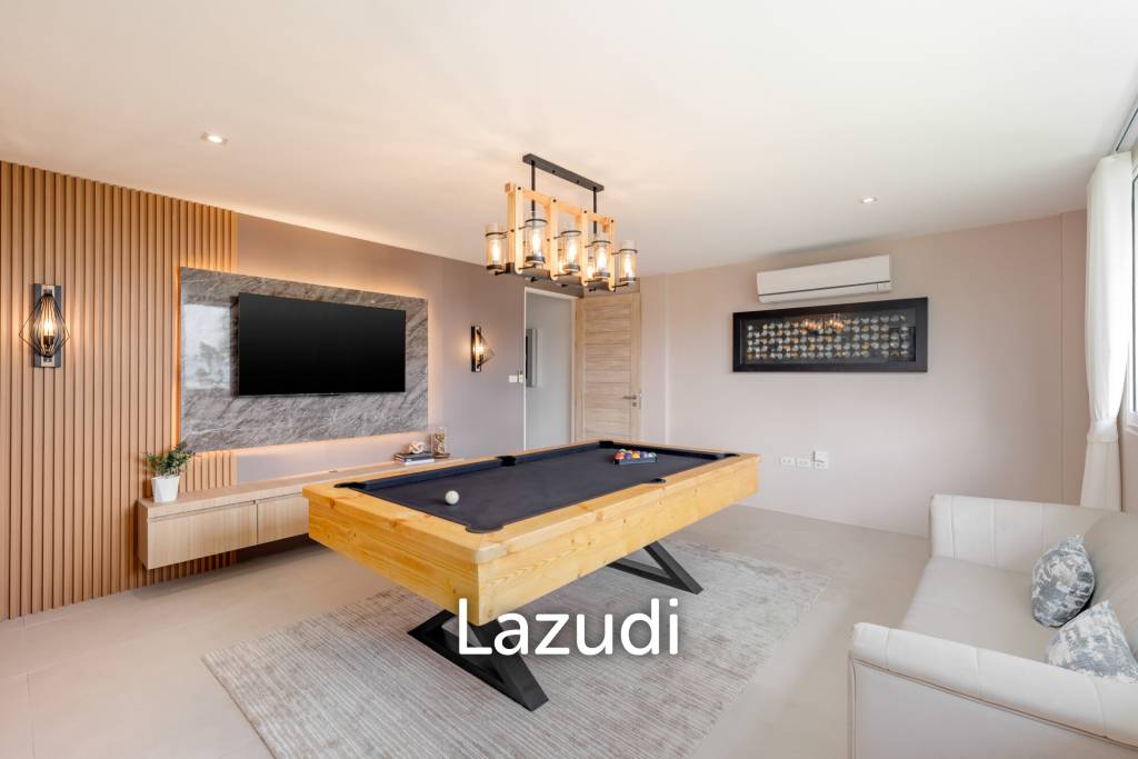 Newly Renovated 4-Bed Villa with Sea and Sunset Views