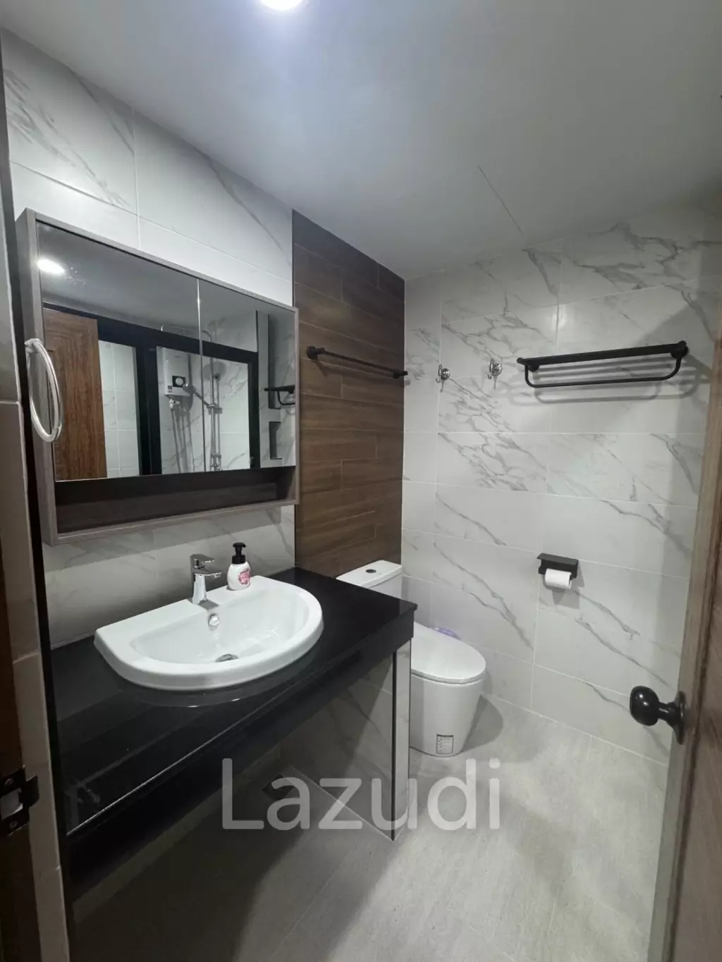 44 SQ.M. 1 Bedroom Condo For Rent At Condotel