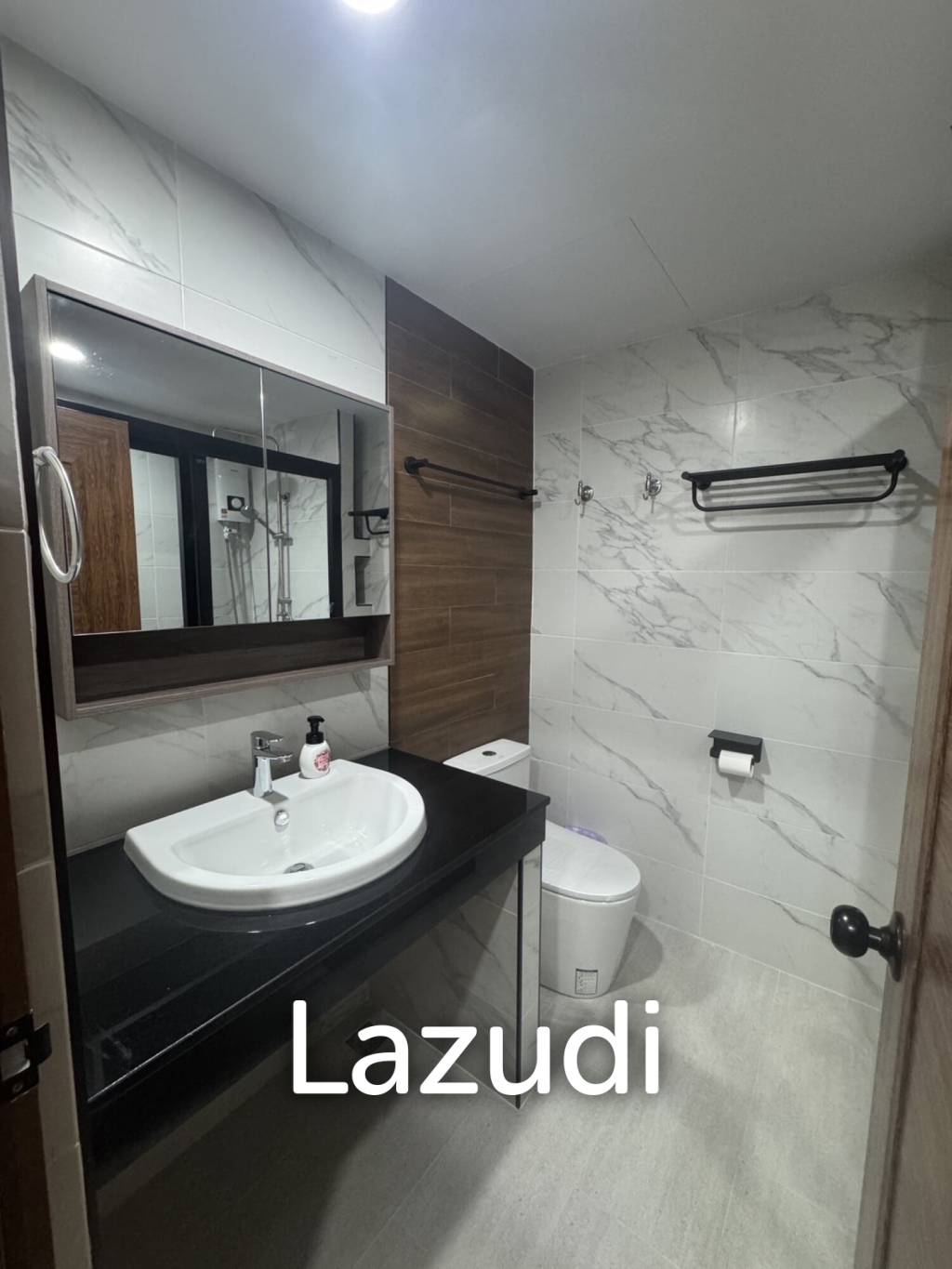 44 SQ.M. 1 Bedroom Condo For Rent At Condotel