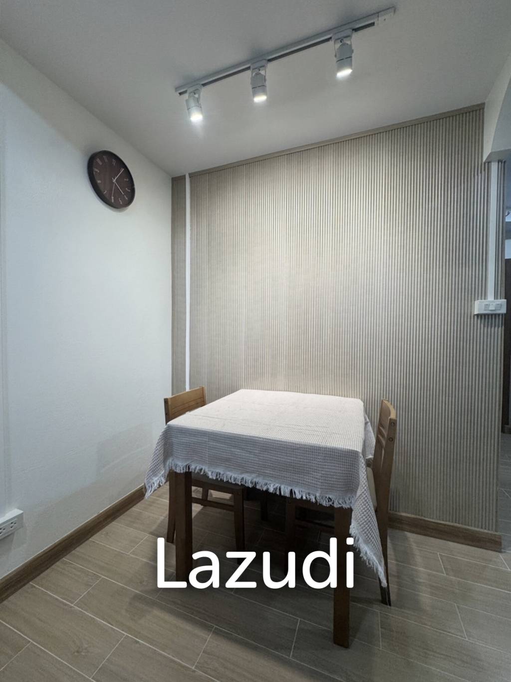 44 SQ.M. 1 Bedroom Condo For Rent At Condotel