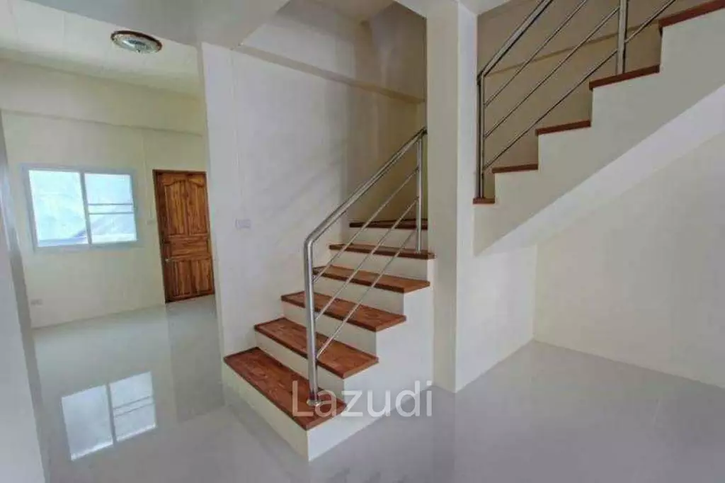 2 Bedrooms 2 Storey Modern Townhome in Chiang Rai