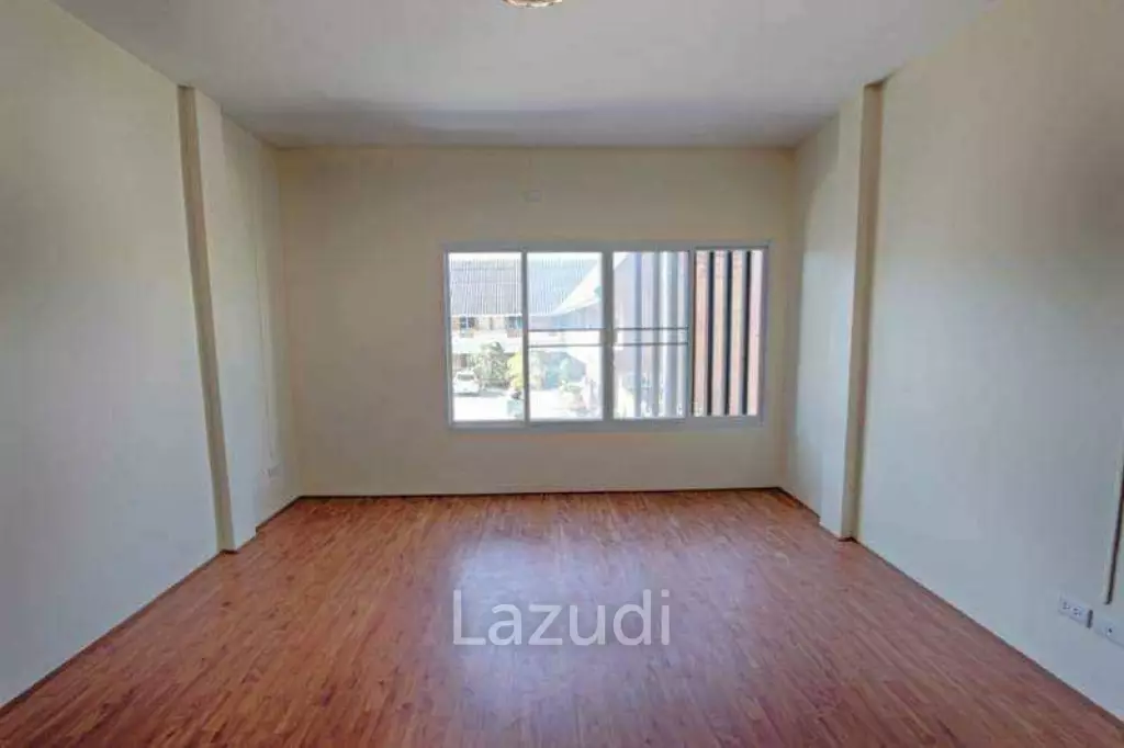 2 Bedrooms 2 Storey Modern Townhome in Chiang Rai