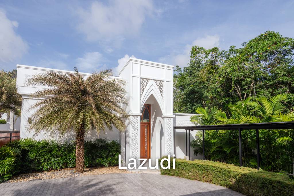 Modern 5-Bedroom Villa in Si Sunthon Thailand