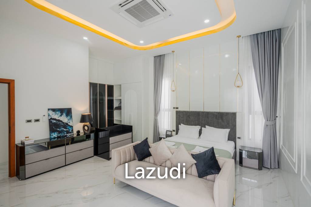 Modern 5-Bedroom Villa in Si Sunthon Thailand