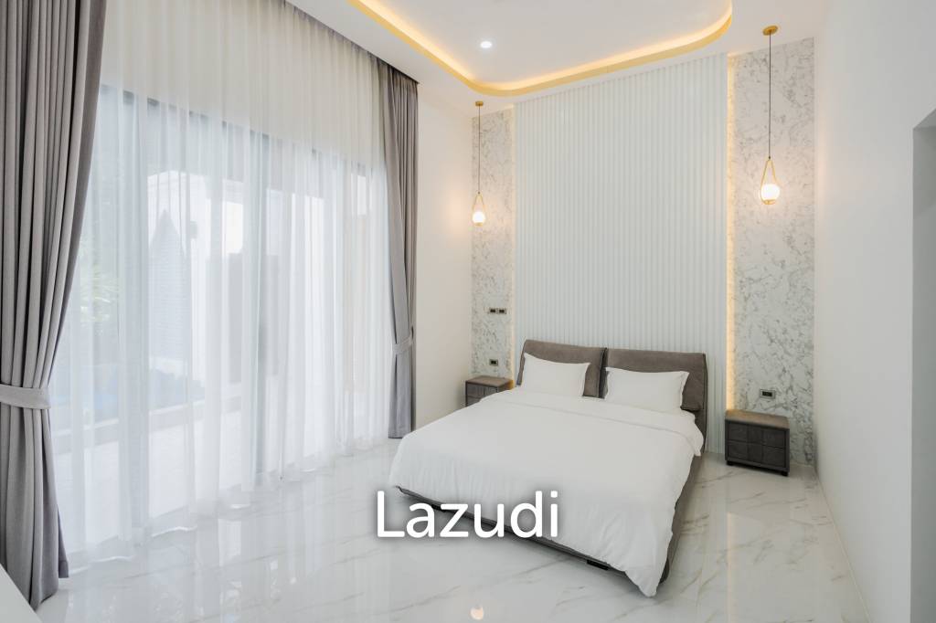 Modern 5-Bedroom Villa in Si Sunthon Thailand
