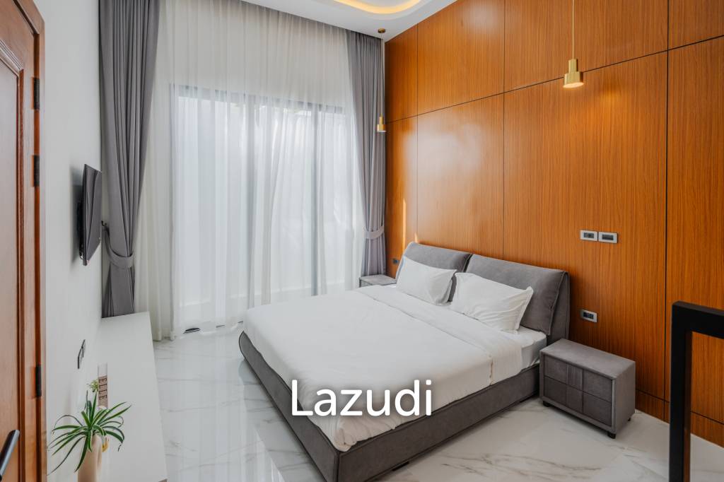 Modern 5-Bedroom Villa in Si Sunthon Thailand