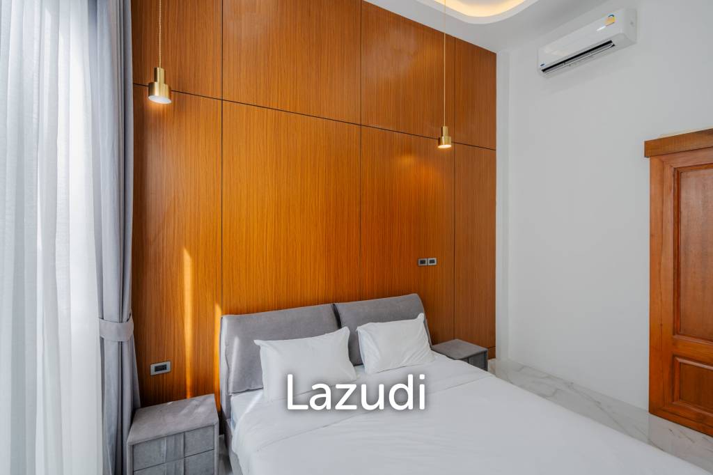 Modern 5-Bedroom Villa in Si Sunthon Thailand