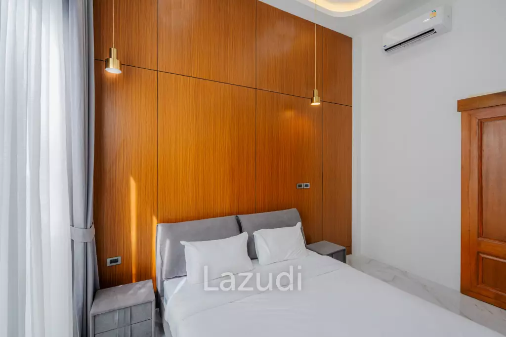 Modern 5-Bedroom Villa in Si Sunthon Thailand