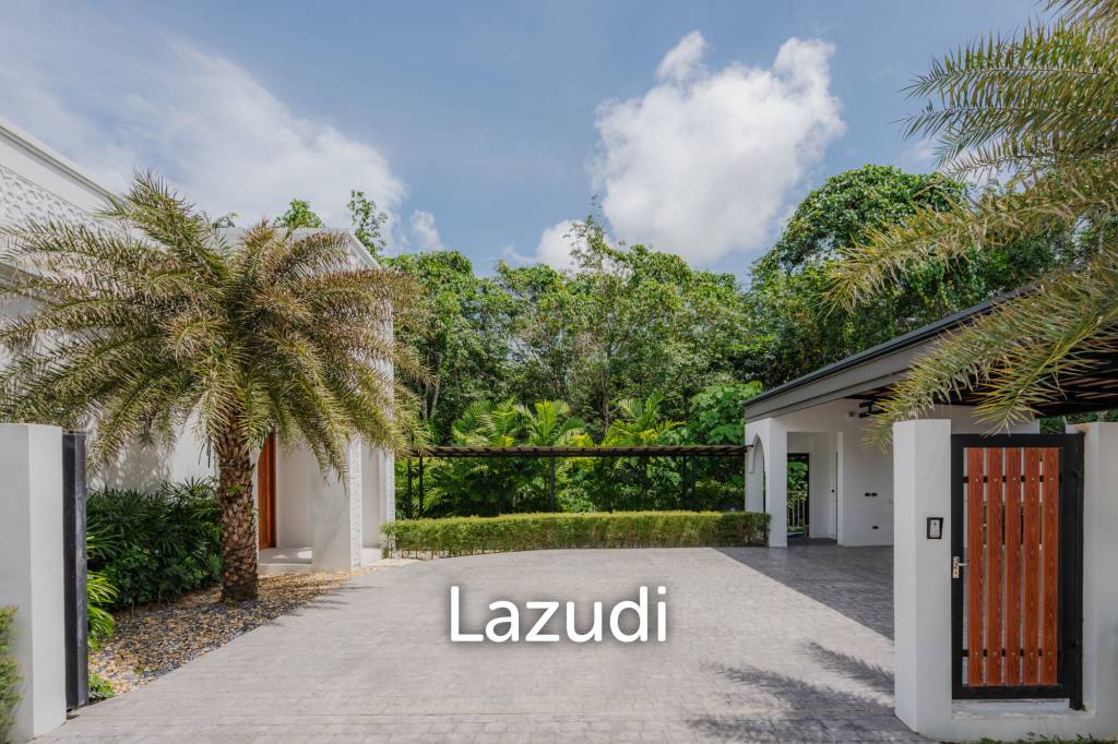 Modern 5-Bedroom Villa in Si Sunthon Thailand