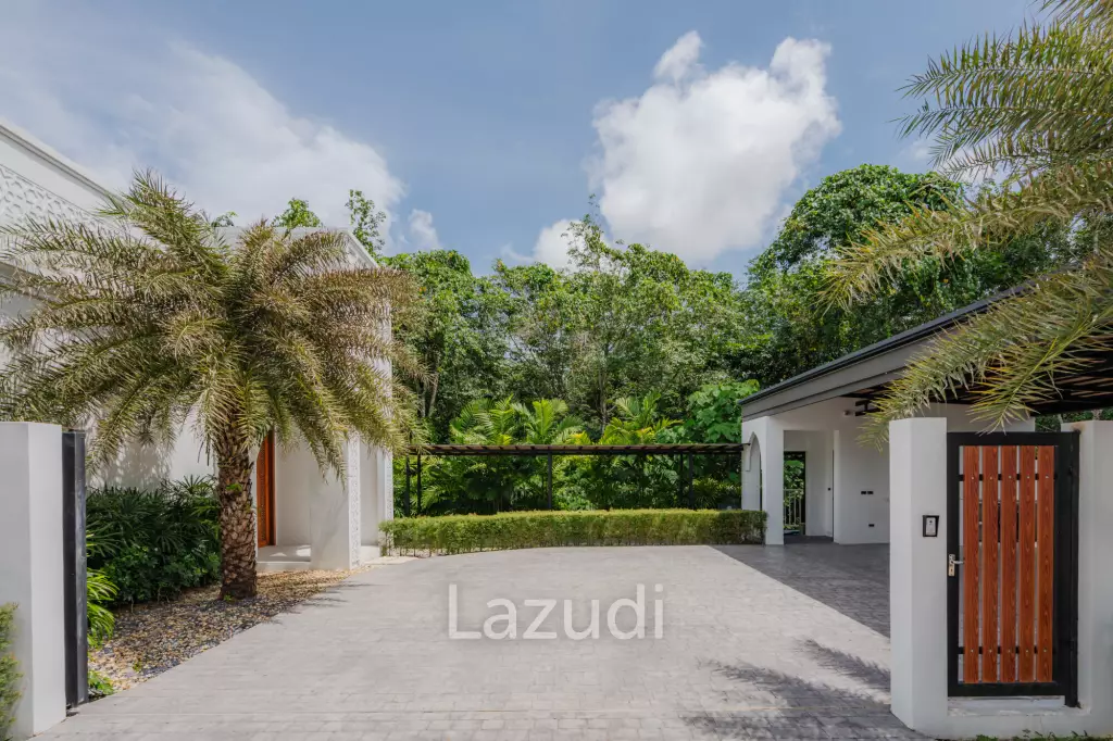 Modern 5-Bedroom Villa in Si Sunthon Thailand
