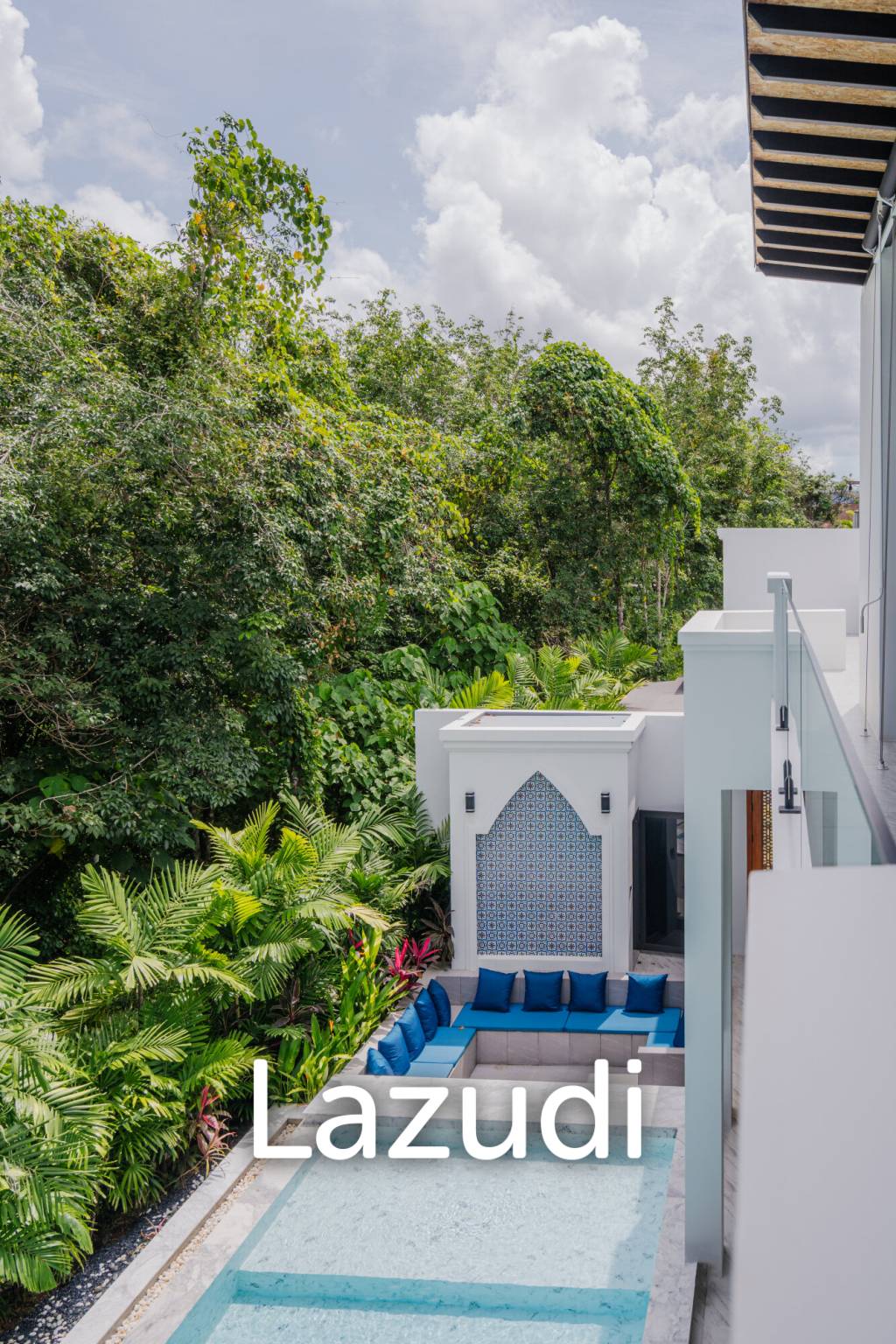 Modern 5-Bedroom Villa in Si Sunthon Thailand