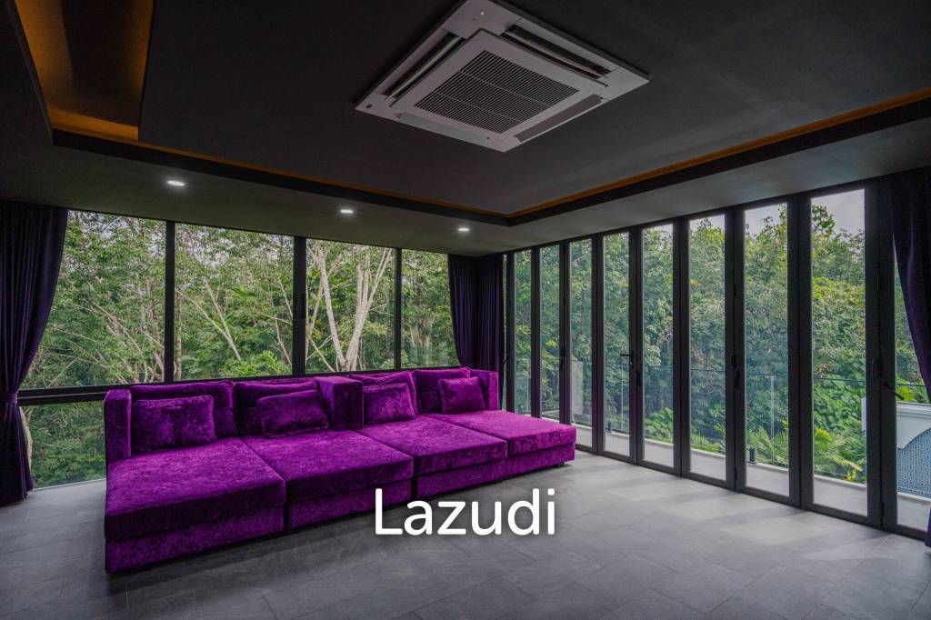 Modern 5-Bedroom Villa in Si Sunthon Thailand