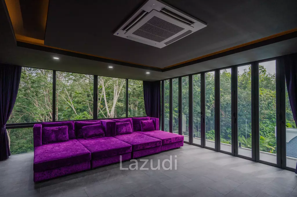 Modern 5-Bedroom Villa in Si Sunthon Thailand