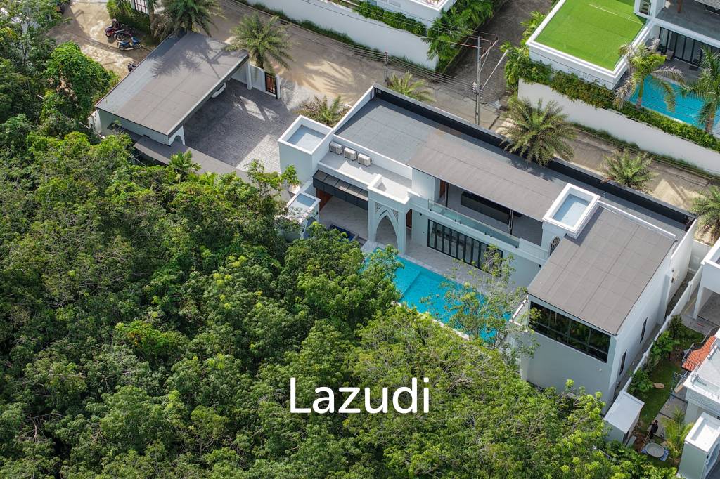 Modern 5-Bedroom Villa in Si Sunthon Thailand