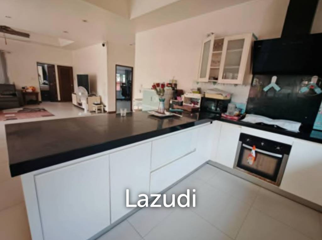 2-Bedroom Home near Laemsor Beach