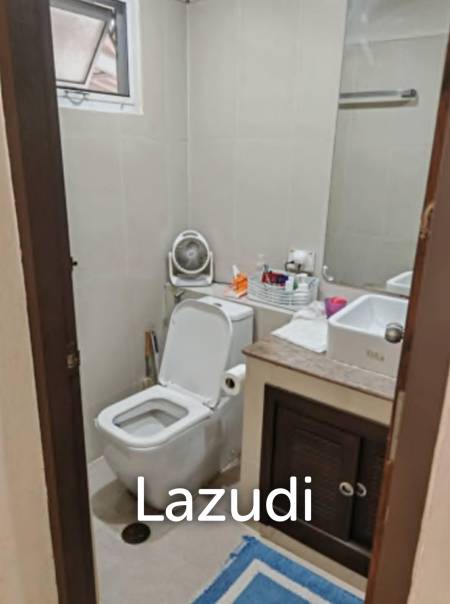 2-Bedroom Home near Laemsor Beach