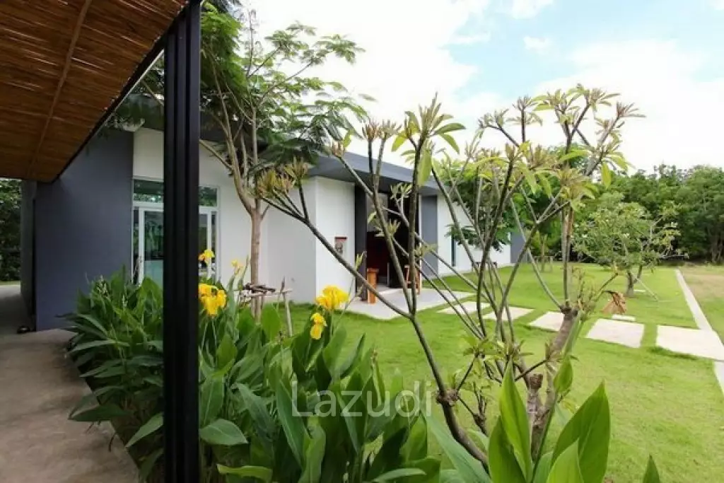 OM DOMUS : Well-built Modern 5 Bed Pool Villa