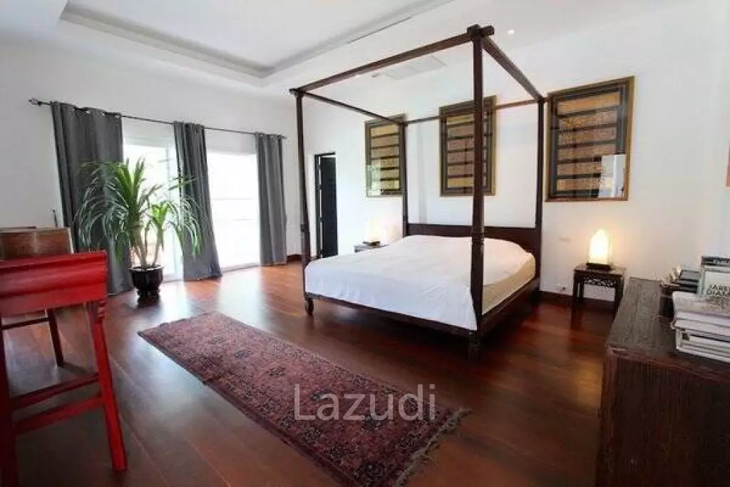 OM DOMUS : Well-built Modern 5 Bed Pool Villa