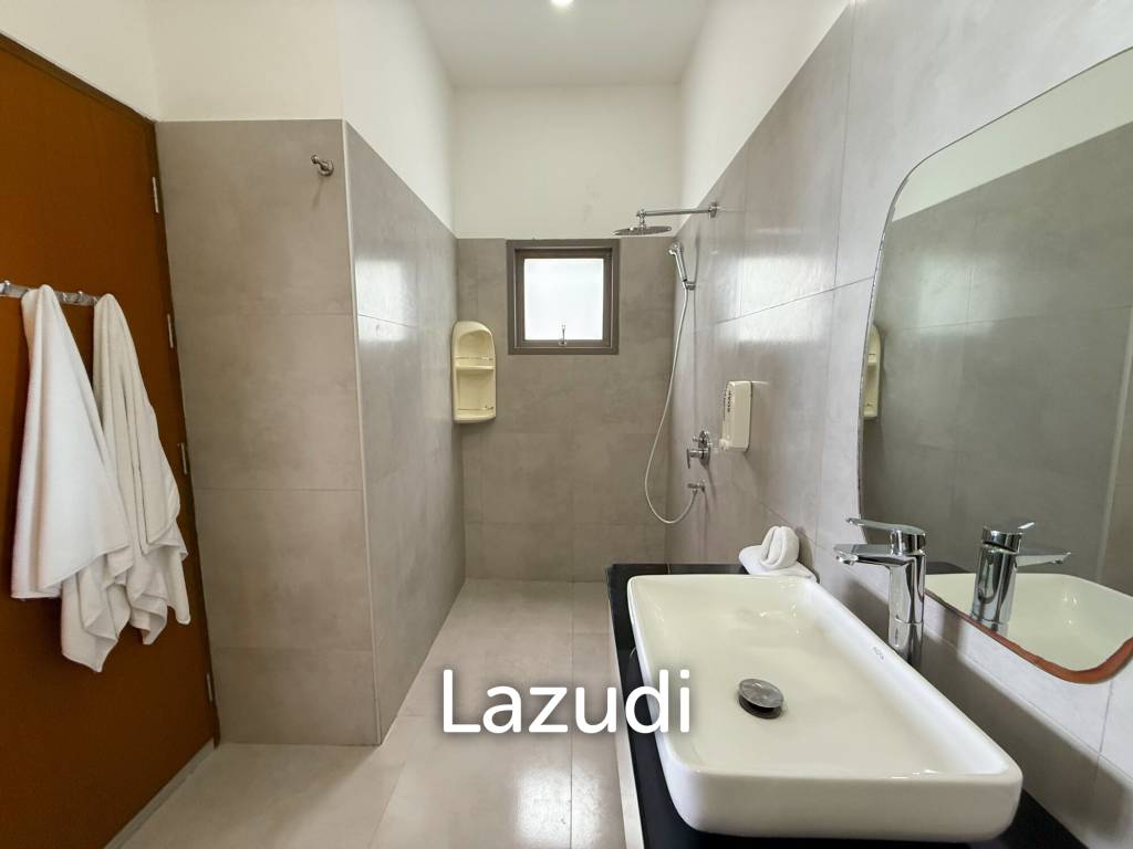 5-Bedroom Sea View Villa with Hotel Facilities – Chaweng Noi