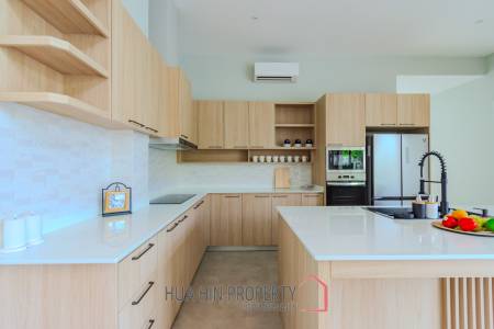 4 Bed 5 Bath 550 SQ,M Baan View Khao
