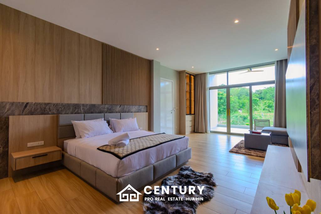 977 qm 4 Bett 5 Bad Villa Für Verkauf