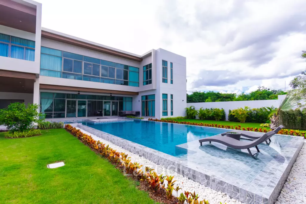4 Bed 5 Bath 550 SQ,M Baan View Khao