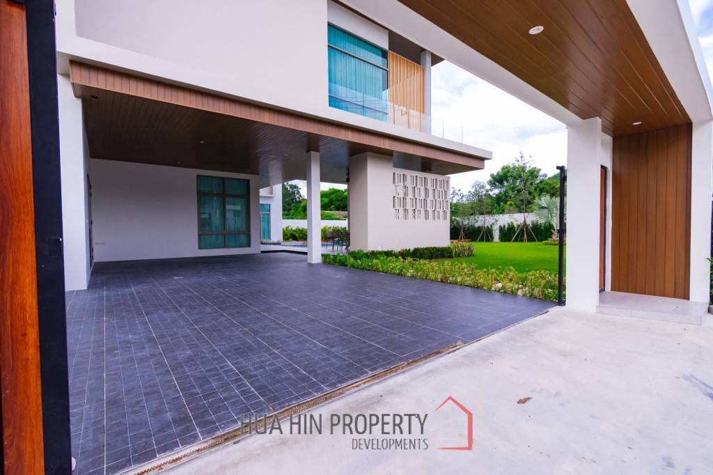 4 Bed 5 Bath 550 SQ,M Baan View Khao