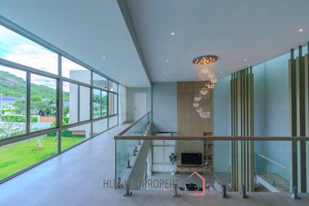4 Bed 5 Bath 550 SQ,M Baan View Khao