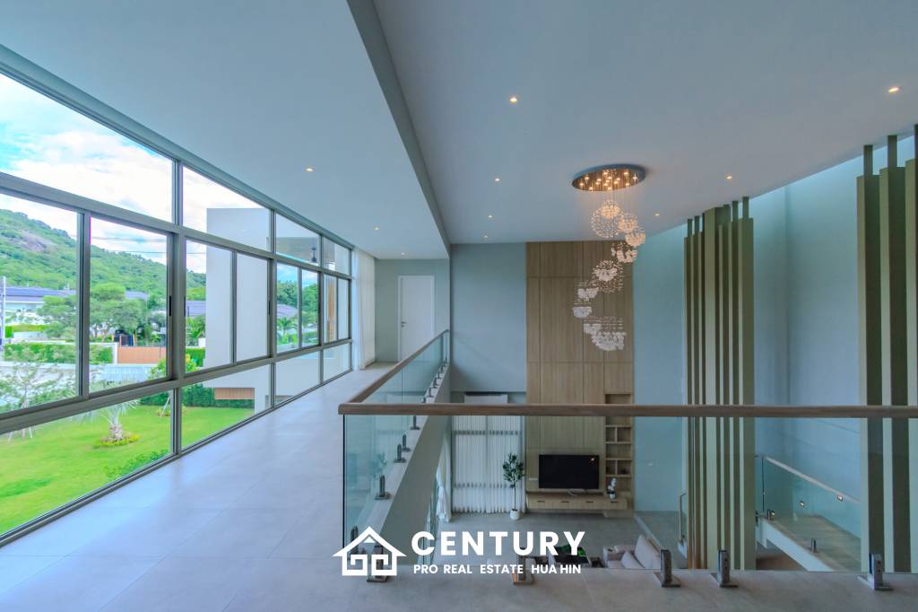 977 qm 4 Bett 5 Bad Villa Für Verkauf