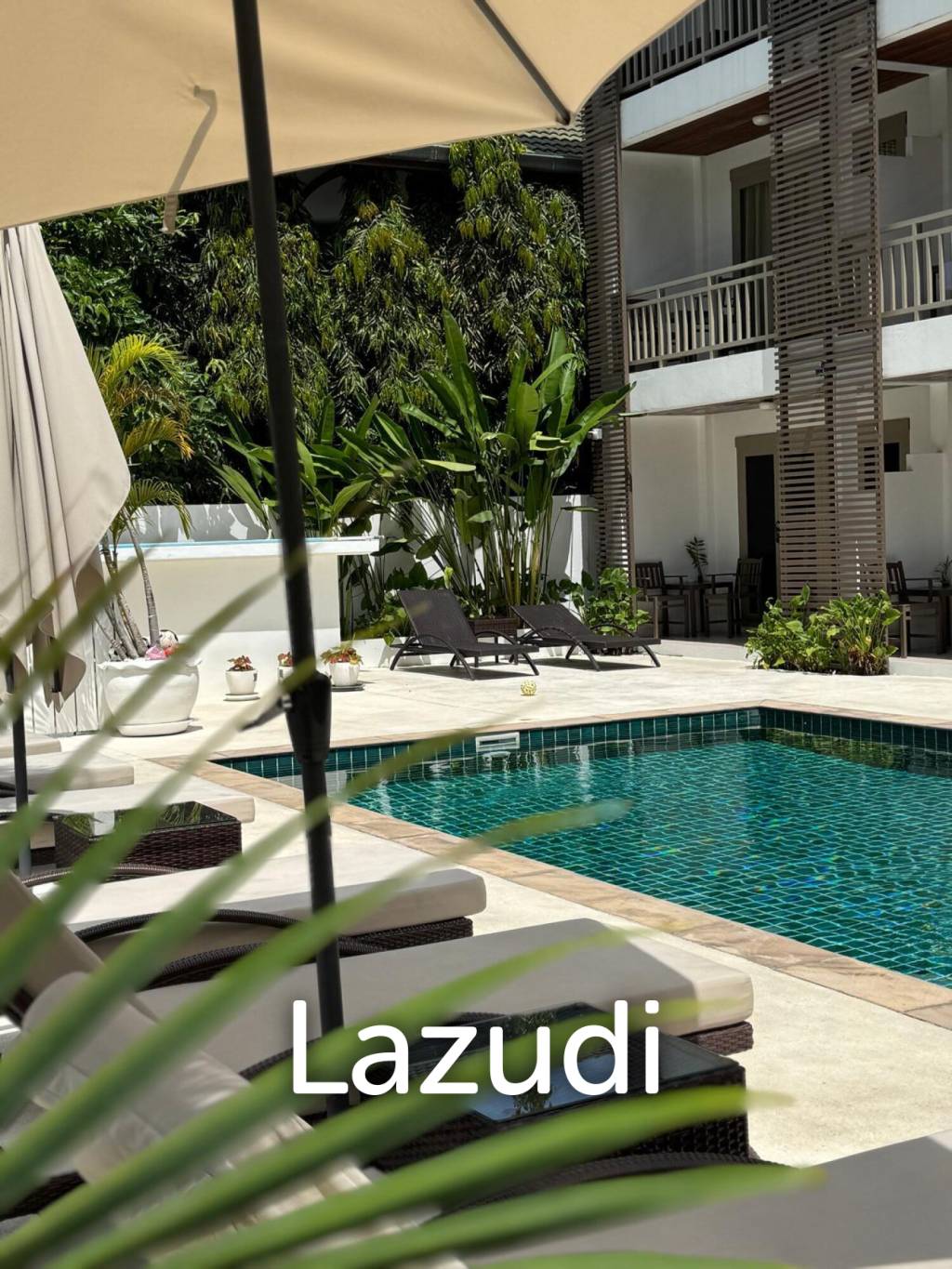 Prime Investment: Highly-Rated Turnkey Hotel, 200m from Mae Nam Beach