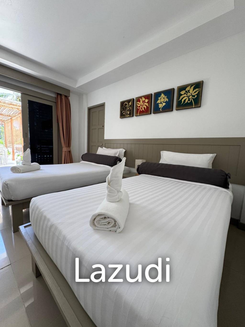 Prime Investment: Highly-Rated Turnkey Hotel, 200m from Mae Nam Beach