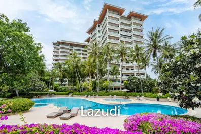 Beachfront Condo For Rent : Spacious 3-Bedroom with Stunning Oceanview