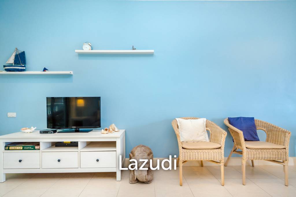 Beachfront Condo For Rent : Spacious 3-Bedroom with Stunning Oceanview