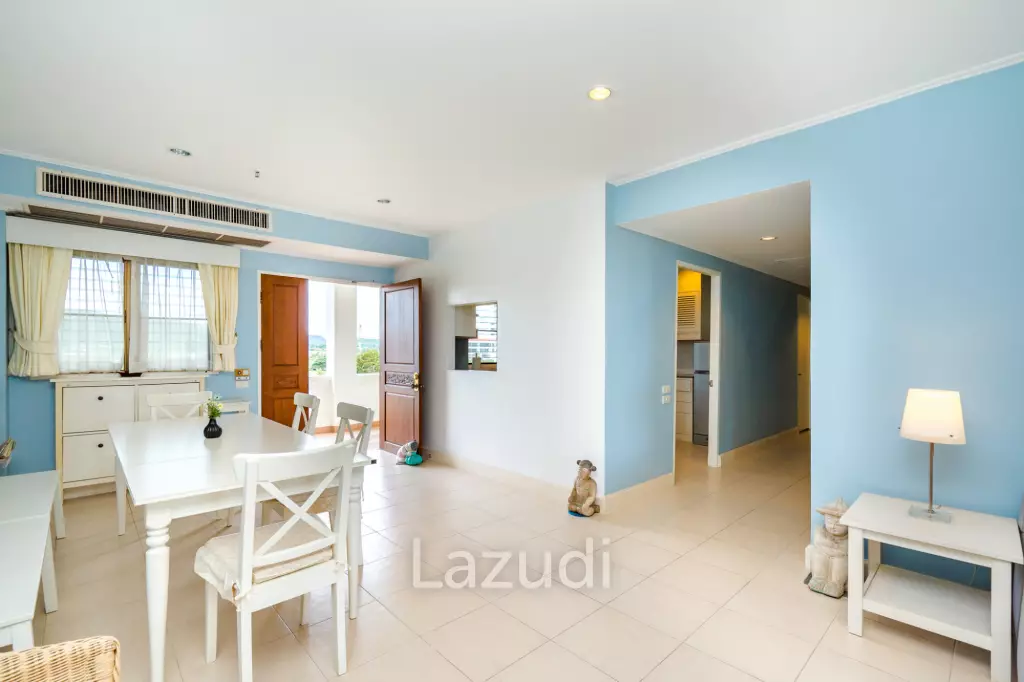 Beachfront Condo For Rent : Spacious 3-Bedroom with Stunning Oceanview