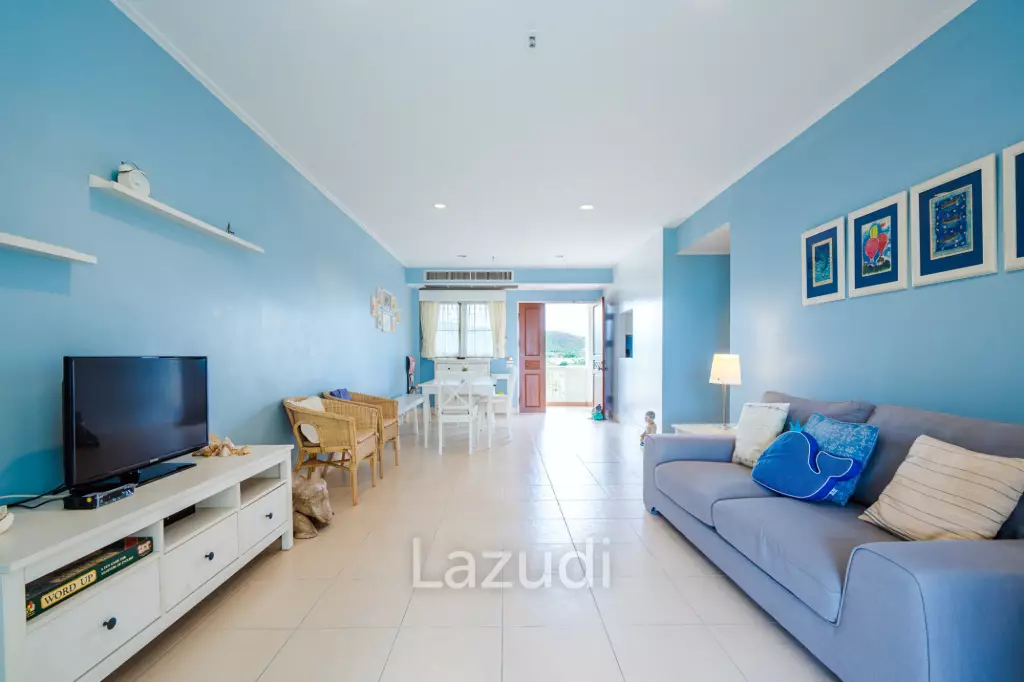 Beachfront Condo For Rent : Spacious 3-Bedroom with Stunning Oceanview