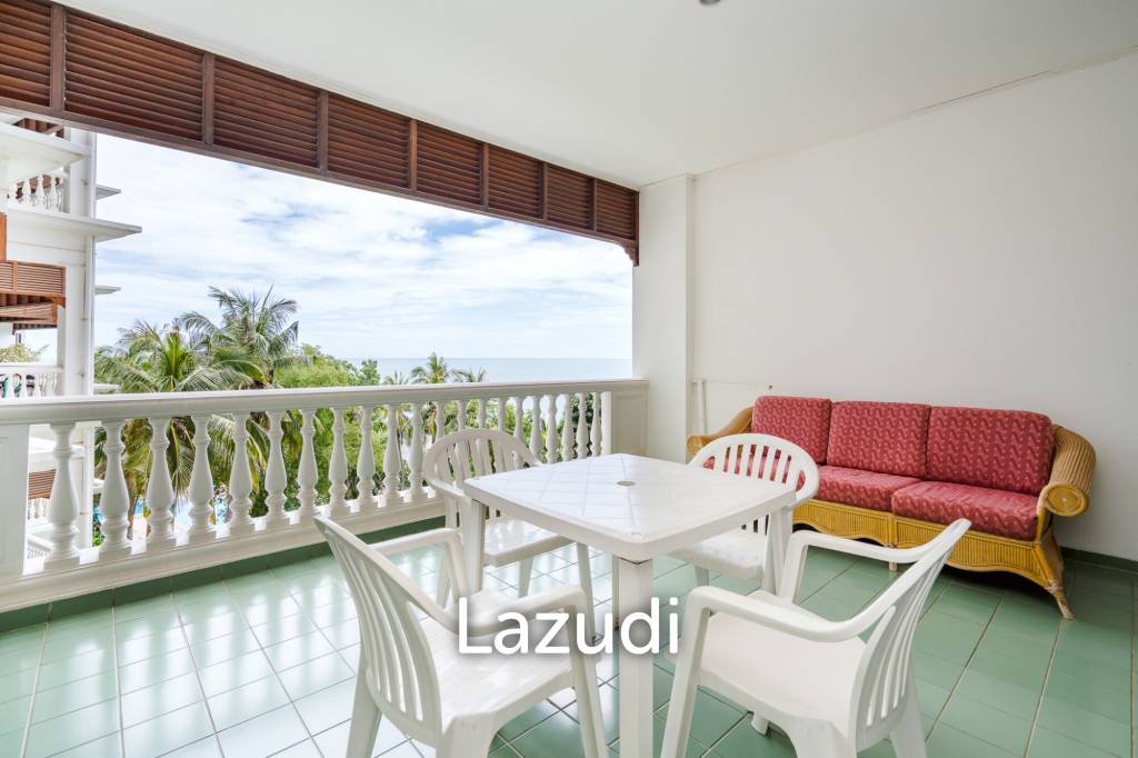 Beachfront Condo For Rent : Spacious 3-Bedroom with Stunning Oceanview