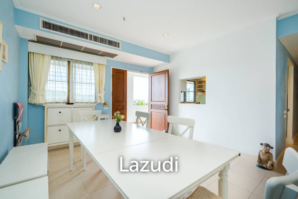 Beachfront Condo For Rent : Spacious 3-Bedroom with Stunning Oceanview