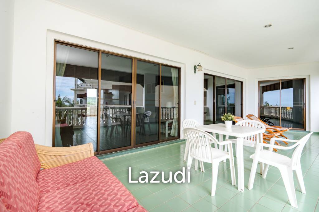 Beachfront Condo For Rent : Spacious 3-Bedroom with Stunning Oceanview