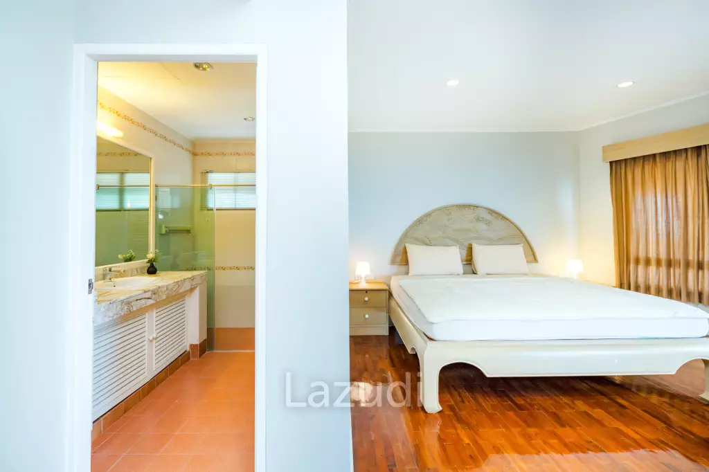 Beachfront Condo For Rent : Spacious 3-Bedroom with Stunning Oceanview