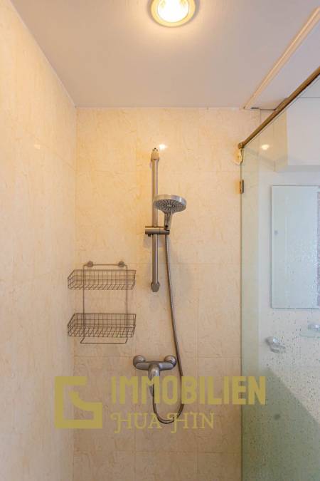 คอนโดติดทะเล 2 ห้องนอน 2 ห้องน้ำ ใกล้เขาเต่า-หาดทรายน้อย