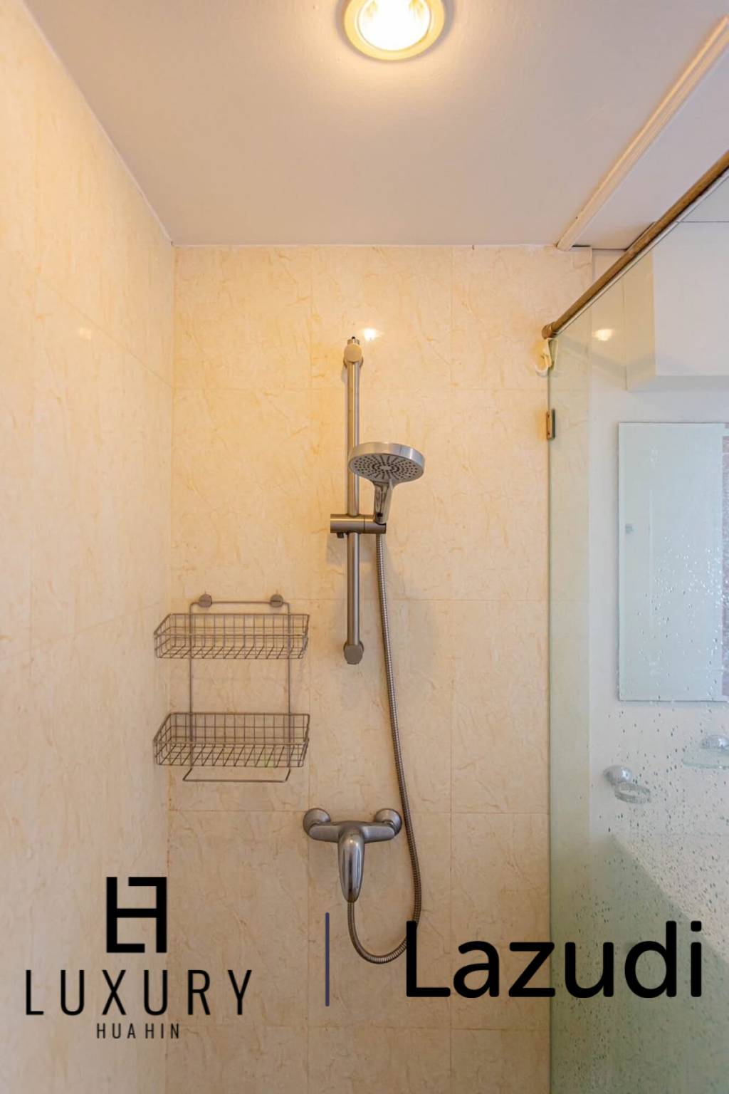 Foreign Quota / voll möbliert / Balkon