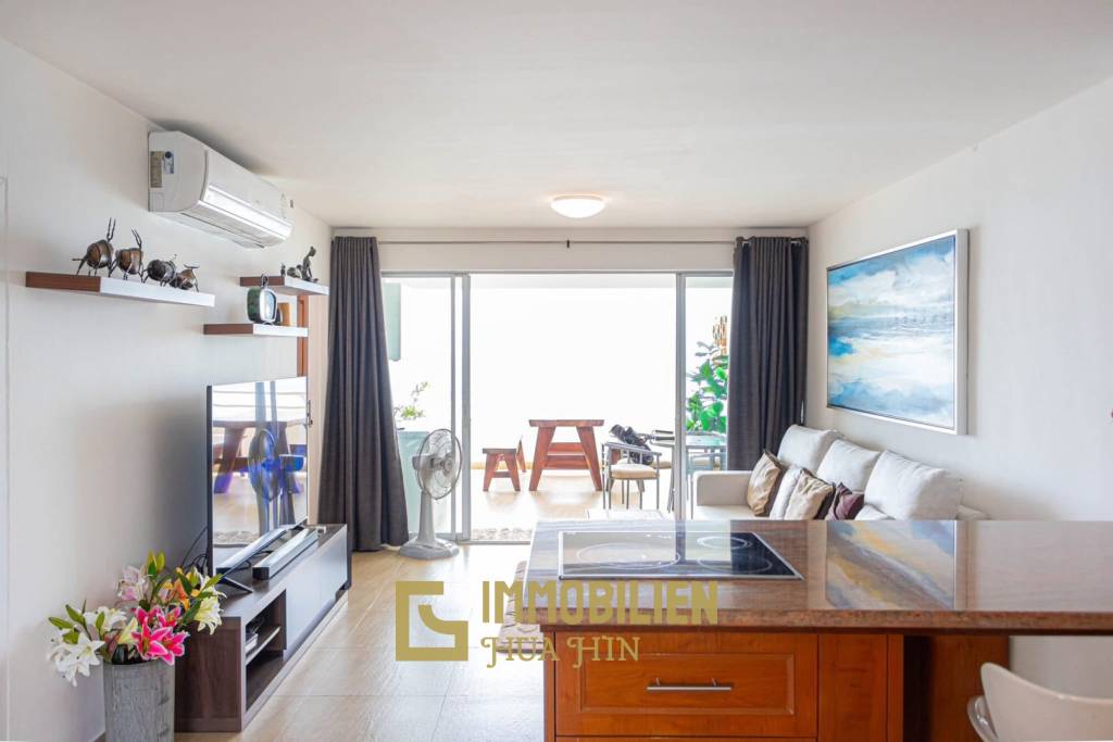 คอนโดติดทะเล 2 ห้องนอน 2 ห้องน้ำ ใกล้เขาเต่า-หาดทรายน้อย